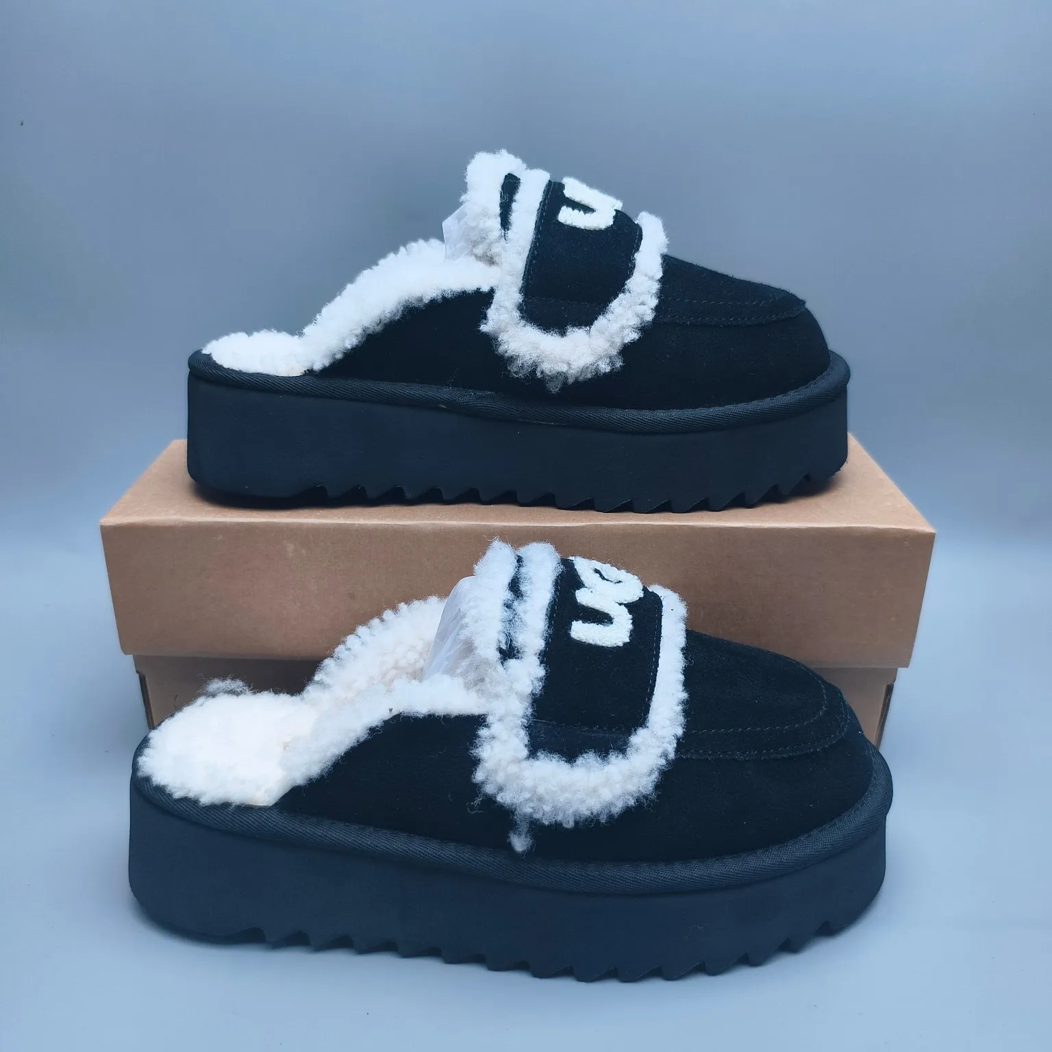 💰480 UGG sheepskin all-in-one snow boots 1208 Thick-soled curly fur casual fur flip flops with large logo Color: maroon sand antelope brown black chocolate Code number: 35-40 yards